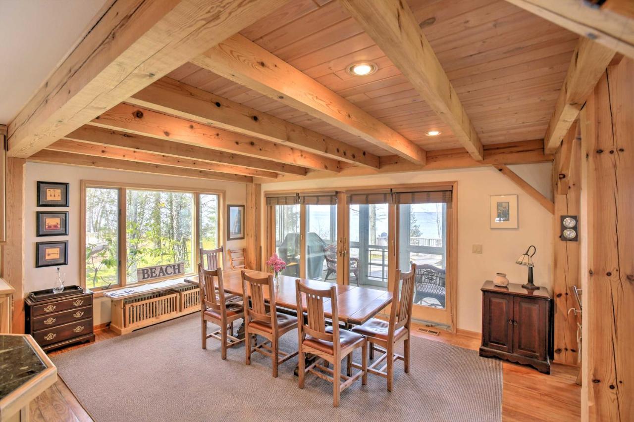 Gorgeous Charlevoix Home On Lake Michigan! Ellsworth Zewnętrze zdjęcie